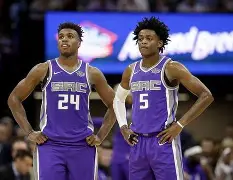 库里带队打败塞尔维亚